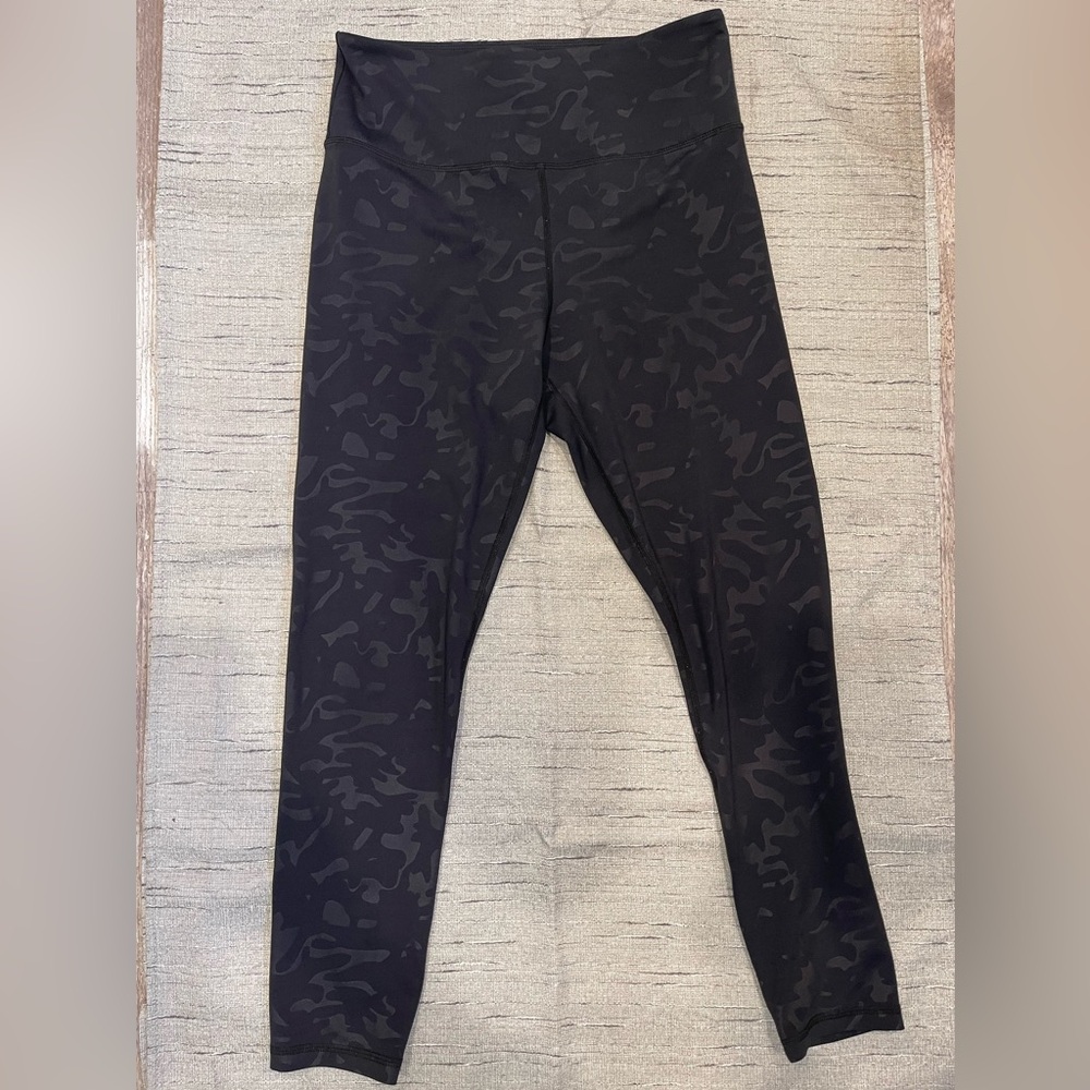 Zyia Camo Light N Tight Size 8-10 7/8 Length